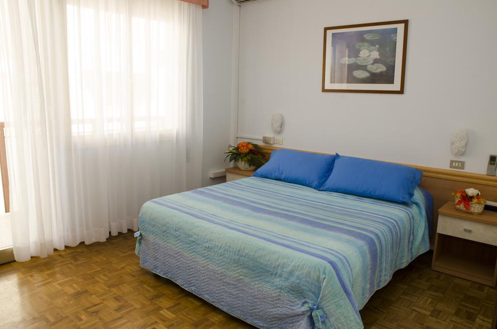 Hotel Consul Milano Marittima Phòng bức ảnh